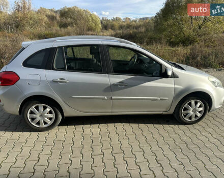 Рено Клио 2009 в Ивано-Франковске на Automoto.ua Серый Рено Клио, объемом двигателя 1.6 л и пробегом 112 тыс. км за 5700 $, фото 3 на Automoto.ua