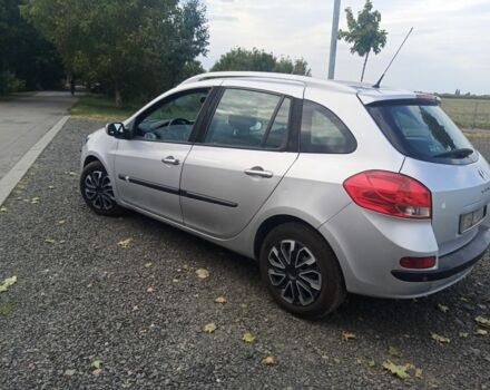 Серый Рено Клио, объемом двигателя 1.2 л и пробегом 200 тыс. км за 4200 $, фото 3 на Automoto.ua