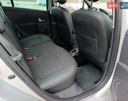 Серый Рено Клио, объемом двигателя 1.6 л и пробегом 166 тыс. км за 7200 $, фото 21 на Automoto.ua