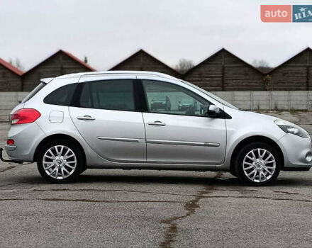 Серый Рено Клио, объемом двигателя 1.6 л и пробегом 166 тыс. км за 7200 $, фото 7 на Automoto.ua