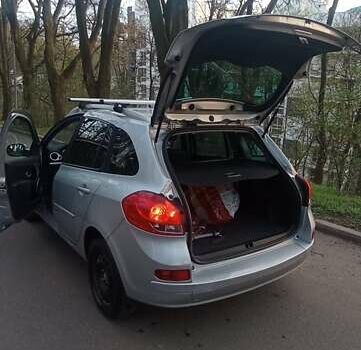 Рено Клио 2010 в Львове на Automoto.ua Серый Рено Клио, объемом двигателя 1.6 л и пробегом 246 тыс. км за 4700 $, фото 4 на Automoto.ua