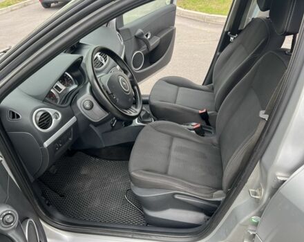 Сірий Рено Кліо, об'ємом двигуна 1.1 л та пробігом 235 тис. км за 4950 $, фото 8 на Automoto.ua