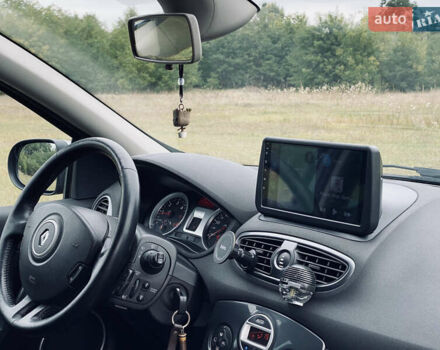Сірий Рено Кліо, об'ємом двигуна 1.5 л та пробігом 260 тис. км за 5600 $, фото 22 на Automoto.ua