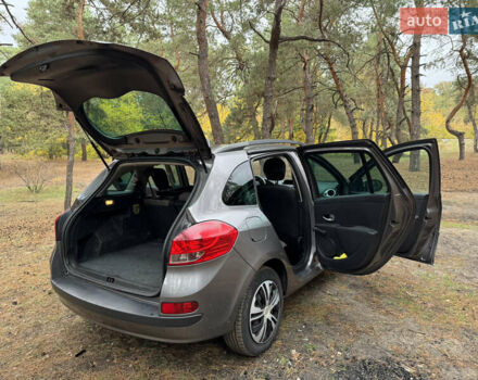 Рено Кліо 2010 у Дніпро (Дніпропетровську) на Automoto.ua Сірий Рено Кліо, об'ємом двигуна 1.15 л та пробігом 220 тис. км за 5000 $, фото 6 на Automoto.ua