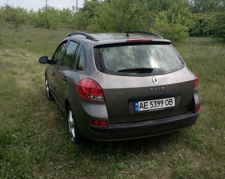Серый Рено Клио, объемом двигателя 1.15 л и пробегом 99 тыс. км за 5400 $, фото 2 на Automoto.ua