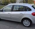 Рено Клио 2010 в Николаеве на Automoto.ua Серый Рено Клио, объемом двигателя 1.2 л и пробегом 192 тыс. км за 5300 $, фото 5 на Automoto.ua