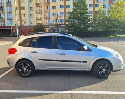 Сірий Рено Кліо, об'ємом двигуна 1.46 л та пробігом 277 тис. км за 4200 $, фото 4 на Automoto.ua
