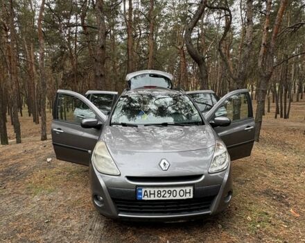 Серый Рено Клио, объемом двигателя 1.2 л и пробегом 220 тыс. км за 5000 $, фото 2 на Automoto.ua