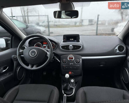 Сірий Рено Кліо, об'ємом двигуна 1.2 л та пробігом 177 тис. км за 5999 $, фото 11 на Automoto.ua