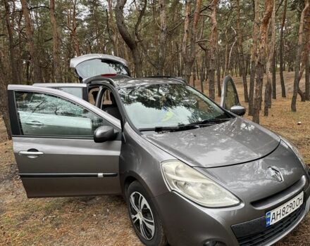 Серый Рено Клио, объемом двигателя 1.2 л и пробегом 220 тыс. км за 5000 $, фото 1 на Automoto.ua
