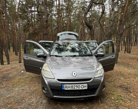 Рено Кліо 2010 у Дніпро (Дніпропетровську) на Automoto.ua Сірий Рено Кліо, об'ємом двигуна 1.15 л та пробігом 220 тис. км за 5000 $, фото 3 на Automoto.ua