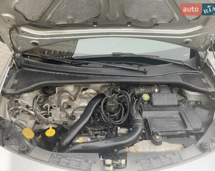 Серый Рено Клио, объемом двигателя 1.15 л и пробегом 192 тыс. км за 5999 $, фото 23 на Automoto.ua