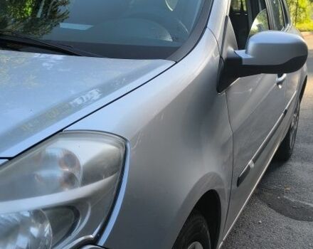 Сірий Рено Кліо, об'ємом двигуна 1.5 л та пробігом 230 тис. км за 4800 $, фото 1 на Automoto.ua