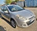 Серый Рено Клио, объемом двигателя 1.5 л и пробегом 180 тыс. км за 4915 $, фото 3 на Automoto.ua