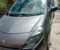 Серый Рено Клио, объемом двигателя 1.6 л и пробегом 208 тыс. км за 6100 $, фото 1 на Automoto.ua
