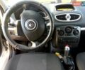 Рено Клио 2011 в Снятине на Automoto.ua Серый Рено Клио, объемом двигателя 1.5 л и пробегом 266 тыс. км за 5499 $, фото 16 на Automoto.ua