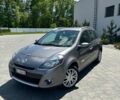 Серый Рено Клио, объемом двигателя 1.6 л и пробегом 142 тыс. км за 7200 $, фото 1 на Automoto.ua