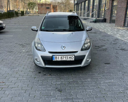 Серый Рено Клио, объемом двигателя 1.6 л и пробегом 150 тыс. км за 4900 $, фото 3 на Automoto.ua