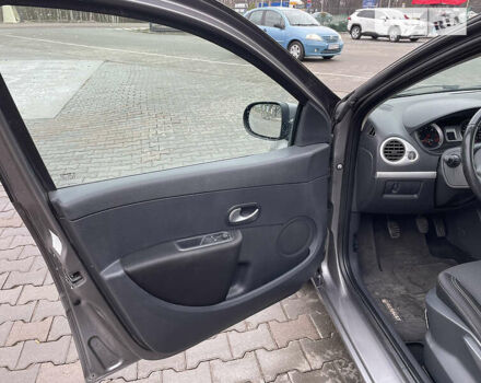 Сірий Рено Кліо, об'ємом двигуна 1.5 л та пробігом 269 тис. км за 5400 $, фото 14 на Automoto.ua
