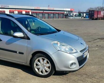 Серый Рено Клио, объемом двигателя 1.5 л и пробегом 252 тыс. км за 5700 $, фото 2 на Automoto.ua