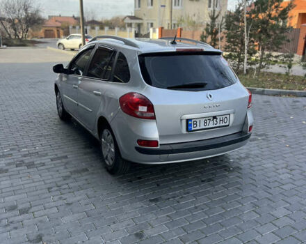 Серый Рено Клио, объемом двигателя 1.6 л и пробегом 150 тыс. км за 4900 $, фото 7 на Automoto.ua