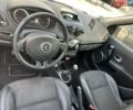 Серый Рено Клио, объемом двигателя 1.6 л и пробегом 195 тыс. км за 6000 $, фото 5 на Automoto.ua
