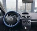 Серый Рено Клио, объемом двигателя 1.5 л и пробегом 382 тыс. км за 4790 $, фото 13 на Automoto.ua