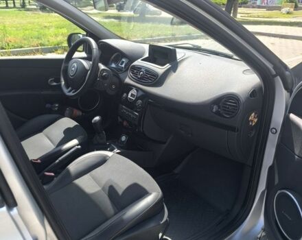 Сірий Рено Кліо, об'ємом двигуна 1.5 л та пробігом 233 тис. км за 6550 $, фото 9 на Automoto.ua