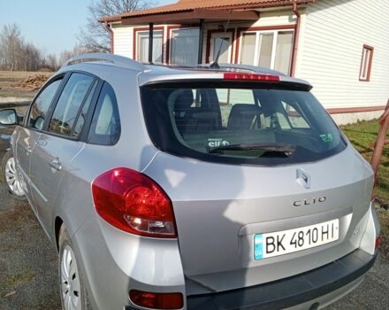 Серый Рено Клио, объемом двигателя 0 л и пробегом 273 тыс. км за 5700 $, фото 3 на Automoto.ua