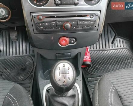 Серый Рено Клио, объемом двигателя 1.46 л и пробегом 202 тыс. км за 5900 $, фото 19 на Automoto.ua