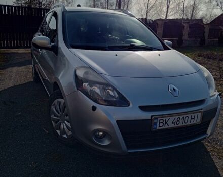 Серый Рено Клио, объемом двигателя 0 л и пробегом 273 тыс. км за 5700 $, фото 1 на Automoto.ua