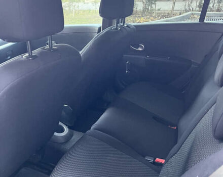 Серый Рено Клио, объемом двигателя 1.6 л и пробегом 150 тыс. км за 4900 $, фото 10 на Automoto.ua