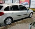 Серый Рено Клио, объемом двигателя 0 л и пробегом 306 тыс. км за 4699 $, фото 3 на Automoto.ua