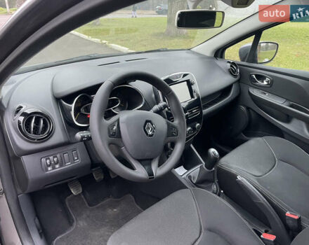 Серый Рено Клио, объемом двигателя 1.5 л и пробегом 223 тыс. км за 7300 $, фото 8 на Automoto.ua