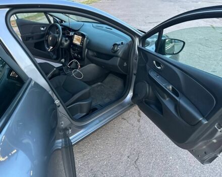 Серый Рено Клио, объемом двигателя 1.5 л и пробегом 178 тыс. км за 6750 $, фото 11 на Automoto.ua