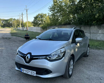 Серый Рено Клио, объемом двигателя 1.46 л и пробегом 210 тыс. км за 7500 $, фото 5 на Automoto.ua