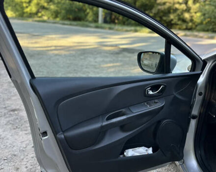 Серый Рено Клио, объемом двигателя 1.5 л и пробегом 210 тыс. км за 6900 $, фото 11 на Automoto.ua