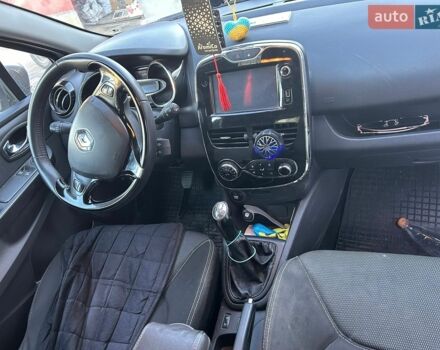 Серый Рено Клио, объемом двигателя 1.5 л и пробегом 244 тыс. км за 6900 $, фото 7 на Automoto.ua