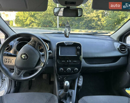 Серый Рено Клио, объемом двигателя 1.5 л и пробегом 210 тыс. км за 6900 $, фото 10 на Automoto.ua