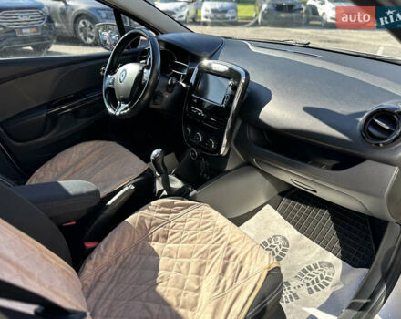 Серый Рено Клио, объемом двигателя 1.46 л и пробегом 222 тыс. км за 7700 $, фото 28 на Automoto.ua