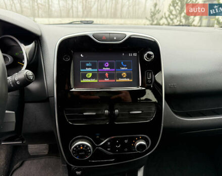 Серый Рено Клио, объемом двигателя 1.2 л и пробегом 122 тыс. км за 8800 $, фото 57 на Automoto.ua