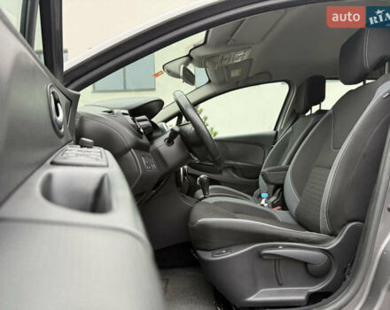 Серый Рено Клио, объемом двигателя 1.2 л и пробегом 122 тыс. км за 8800 $, фото 43 на Automoto.ua