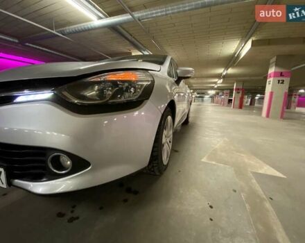 Рено Клио 2015 в Черновцах на Automoto.ua Серый Рено Клио, объемом двигателя 1.5 л и пробегом 270 тыс. км за 7300 $, фото 2 на Automoto.ua