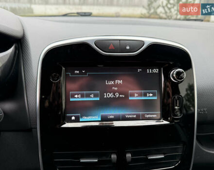 Серый Рено Клио, объемом двигателя 1.2 л и пробегом 122 тыс. км за 8800 $, фото 58 на Automoto.ua