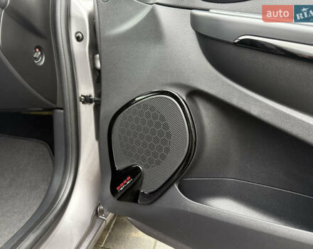 Серый Рено Клио, объемом двигателя 1.2 л и пробегом 122 тыс. км за 8800 $, фото 64 на Automoto.ua