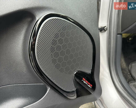 Серый Рено Клио, объемом двигателя 1.2 л и пробегом 122 тыс. км за 8800 $, фото 46 на Automoto.ua