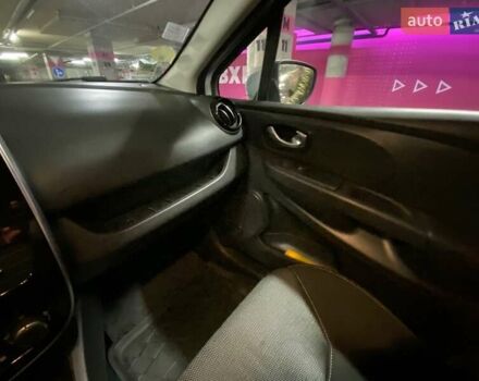 Рено Клио 2015 в Черновцах на Automoto.ua Серый Рено Клио, объемом двигателя 1.5 л и пробегом 270 тыс. км за 7300 $, фото 32 на Automoto.ua