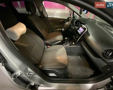 Рено Клио 2015 в Черновцах на Automoto.ua Серый Рено Клио, объемом двигателя 1.5 л и пробегом 270 тыс. км за 7300 $, фото 35 на Automoto.ua