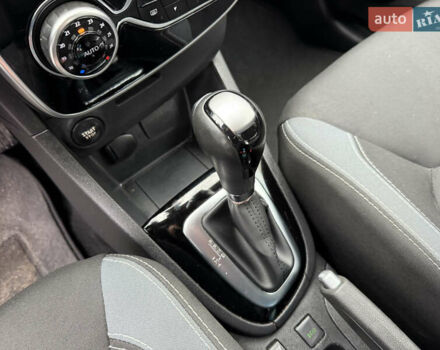 Серый Рено Клио, объемом двигателя 1.2 л и пробегом 122 тыс. км за 8800 $, фото 54 на Automoto.ua