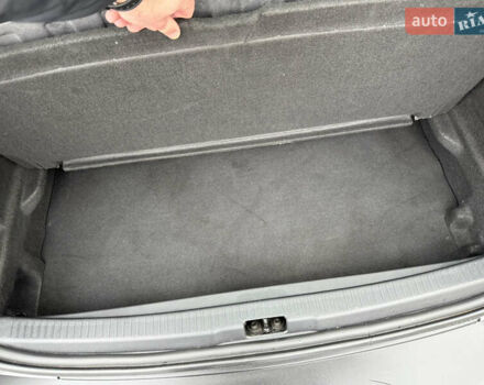 Серый Рено Клио, объемом двигателя 1.2 л и пробегом 122 тыс. км за 8800 $, фото 31 на Automoto.ua